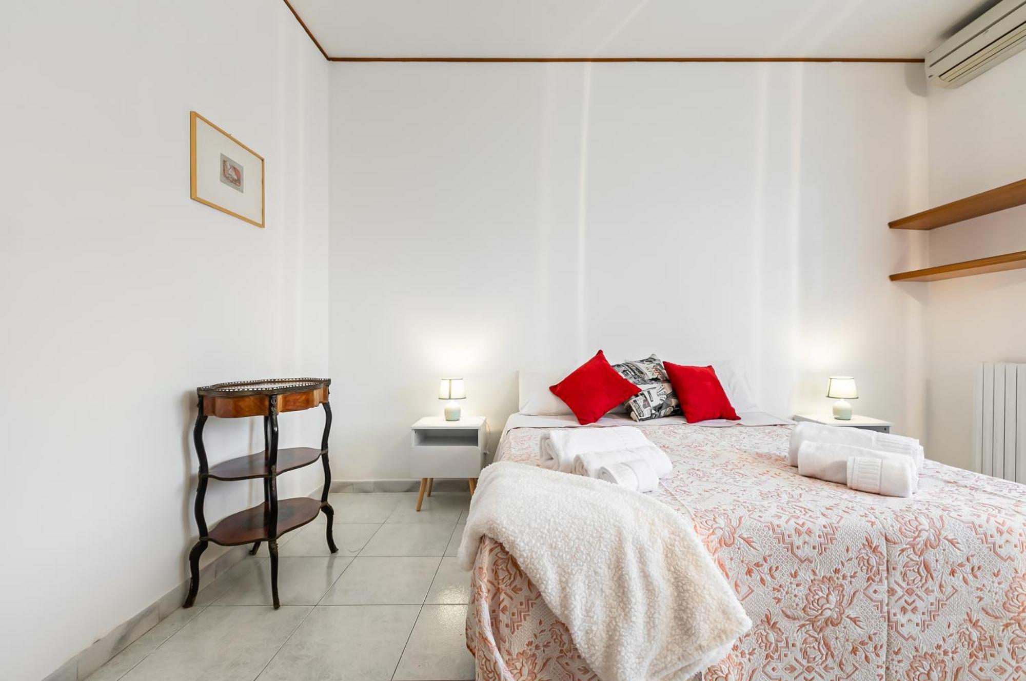 Palazzo Reale & Piazza Indipendenza Roomy Flat Palermo Zewnętrze zdjęcie