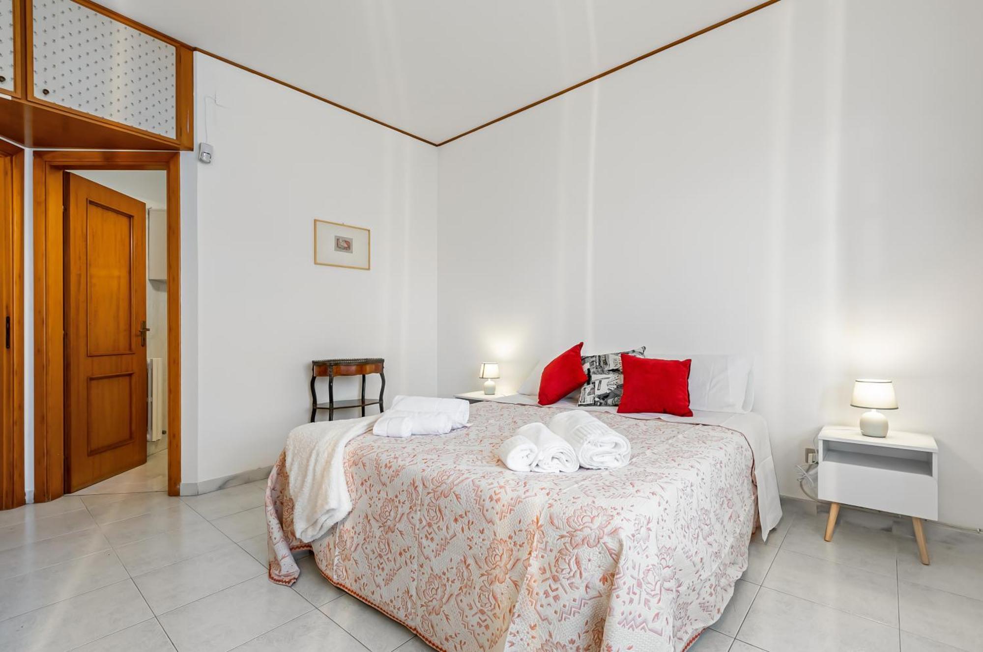 Palazzo Reale & Piazza Indipendenza Roomy Flat Palermo Zewnętrze zdjęcie